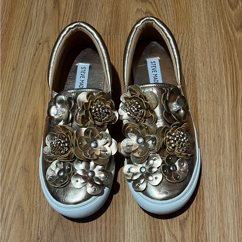 STEVE MADDEN MAJA Rose gold  Women’s slip on  leather floral top sneakers